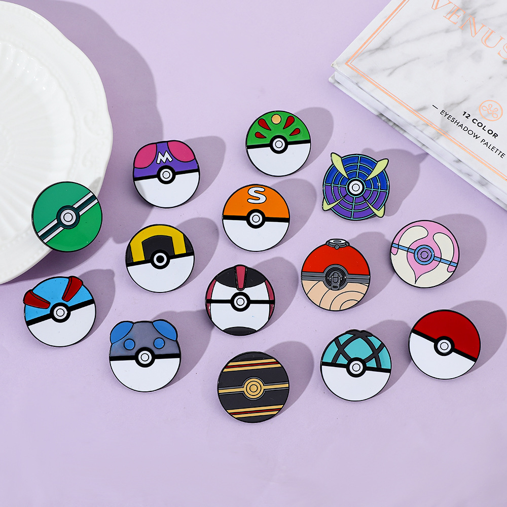 Anime Ball Cartoon Enamel Pins - Pokeball Cosplay Prop 评论和价格